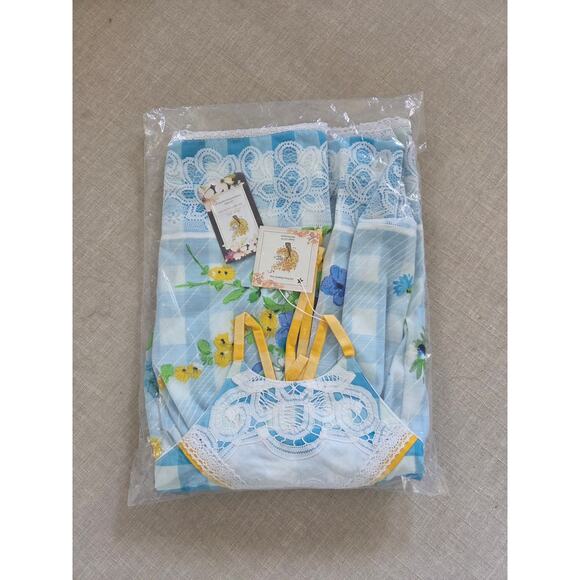 Forever Remi Blue Floral Dress - Picture 2 of 9